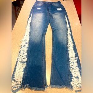 ROMWE Size 2 Distressed Flare-Leg Blue Jeans